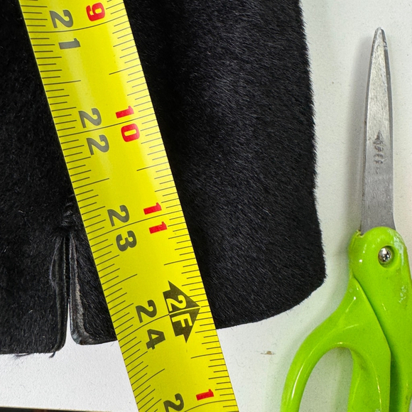 Stella Rossa Gorgeous Italian Lamb Shearling with Gold Embroidery - Picture 10 of 16